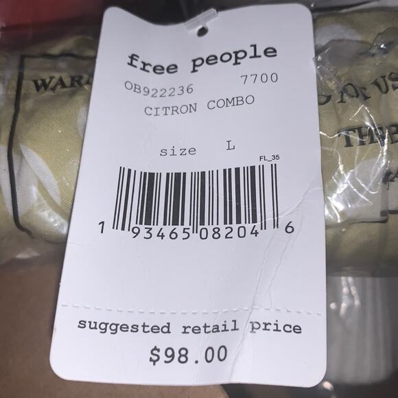 FREE PEOPLE Lunch Date Halter Top. Large. - Picture 5 of 6